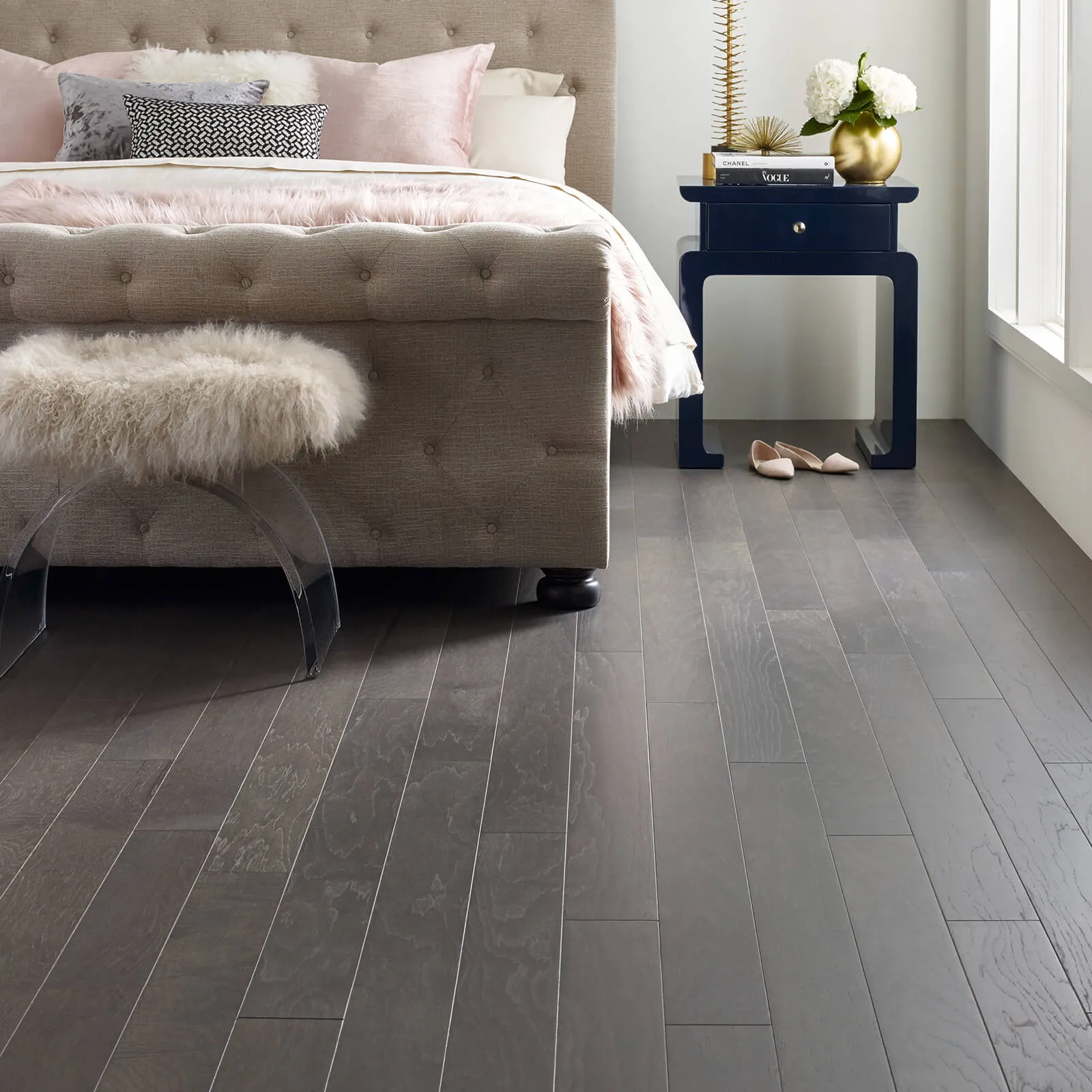 Northington-Smooth-2W747-05054-Greystone-Urban-GlamourBedroom-Wood